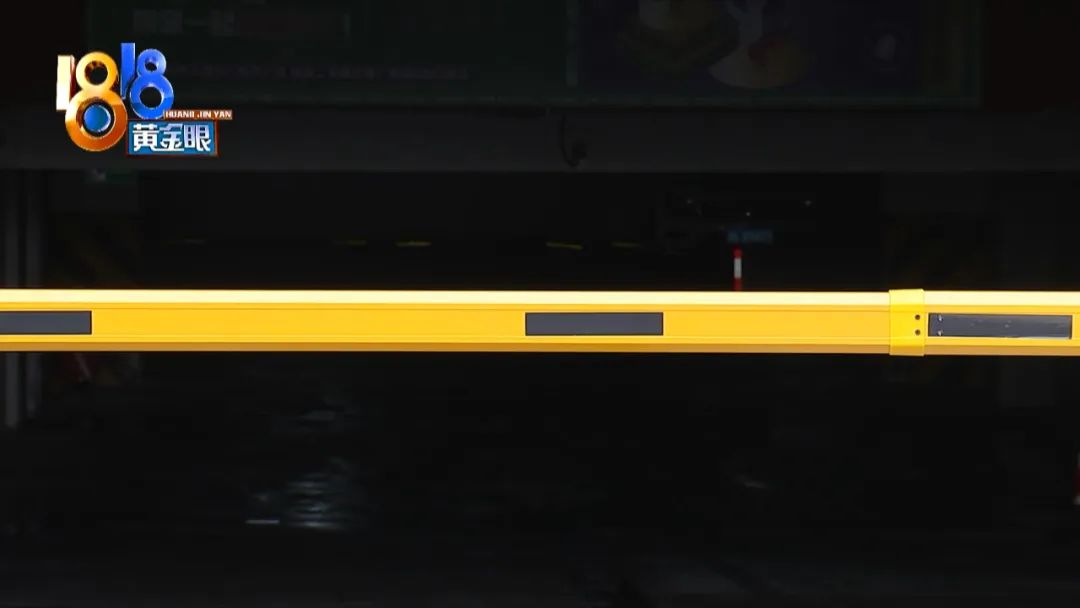 DƬ